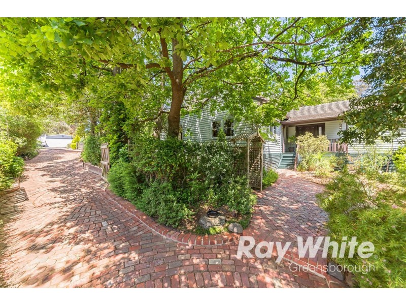 22 Baldwin Avenue, Montmorency VIC 3094