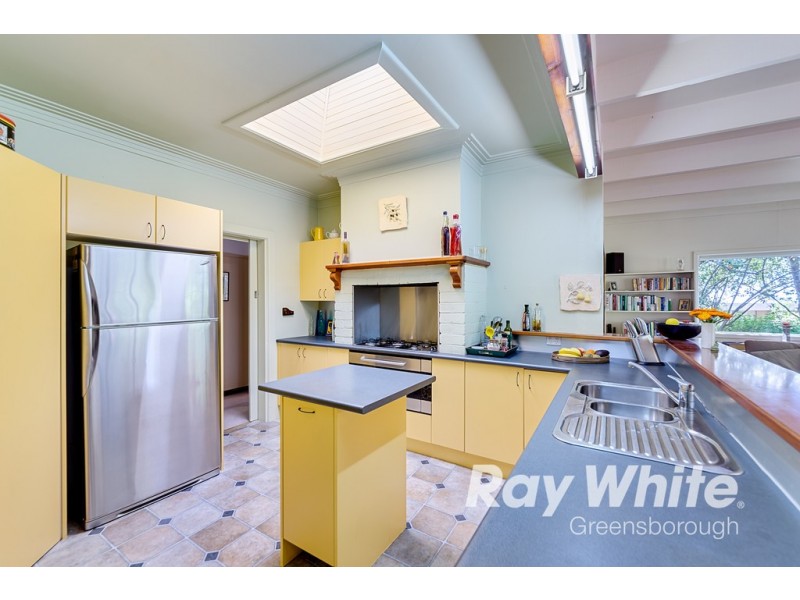 22 Baldwin Avenue, Montmorency VIC 3094