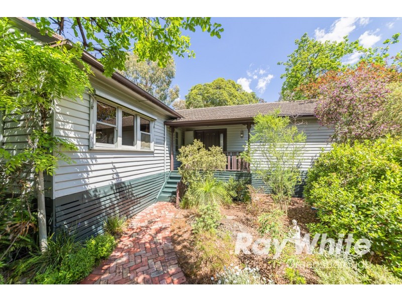 22 Baldwin Avenue, Montmorency VIC 3094