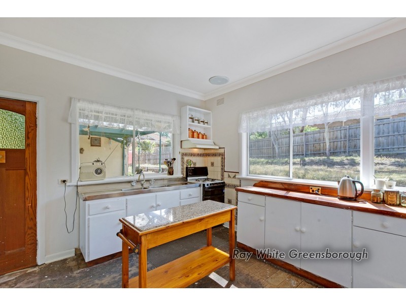 42 Para Road, Montmorency VIC 3094