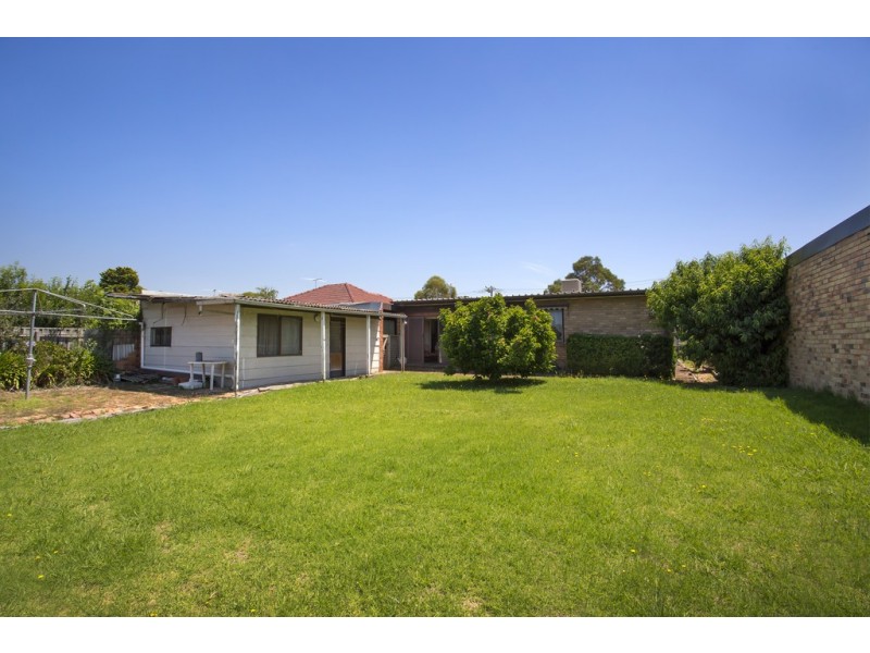 32 Darebin Boulevard, Reservoir VIC 3073