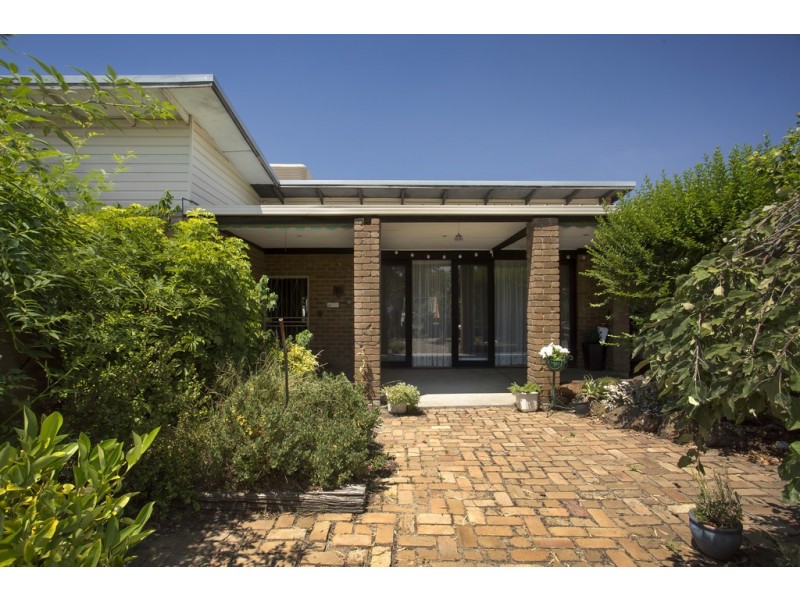 32 Darebin Boulevard, Reservoir VIC 3073