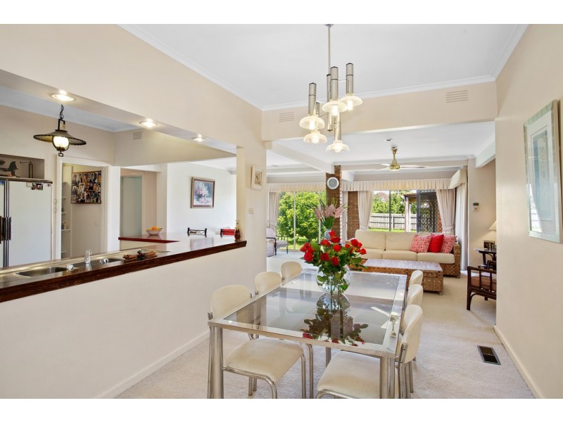 32 Darebin Boulevard, Reservoir VIC 3073