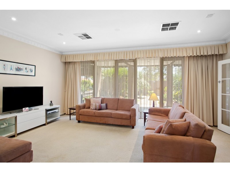 32 Darebin Boulevard, Reservoir VIC 3073