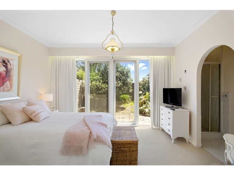 32 Darebin Boulevard, Reservoir VIC 3073