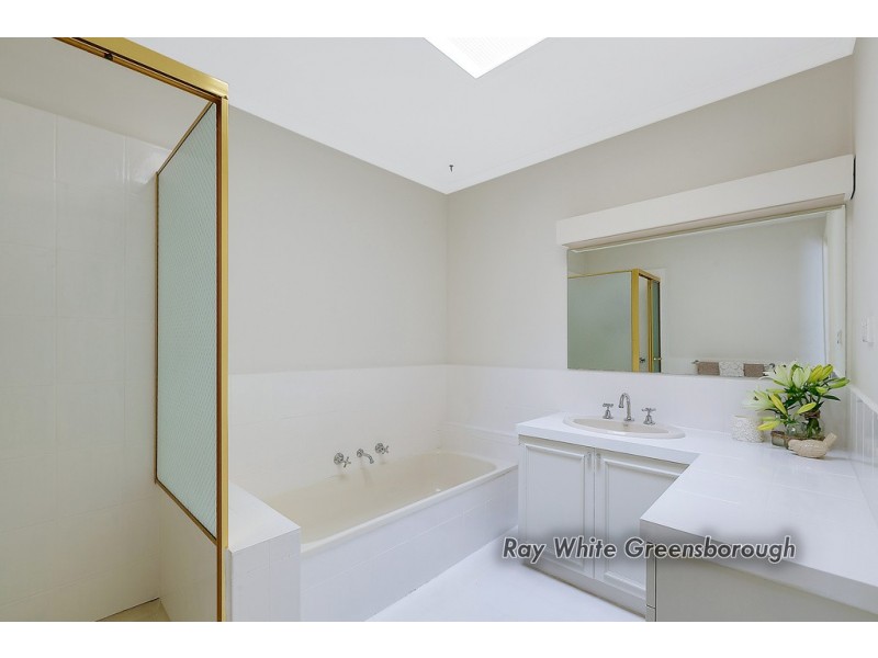 38 Brinawa Drive, Greensborough VIC 3088