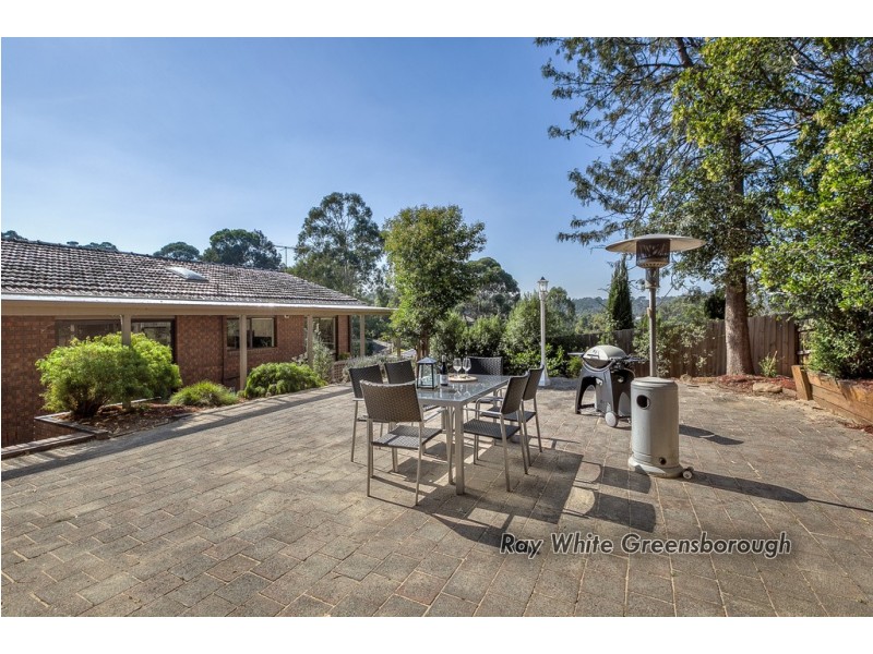 38 Brinawa Drive, Greensborough VIC 3088