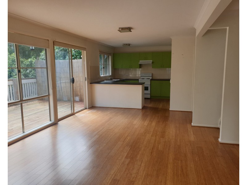 3/7 Louis Street, Greensborough VIC 3088