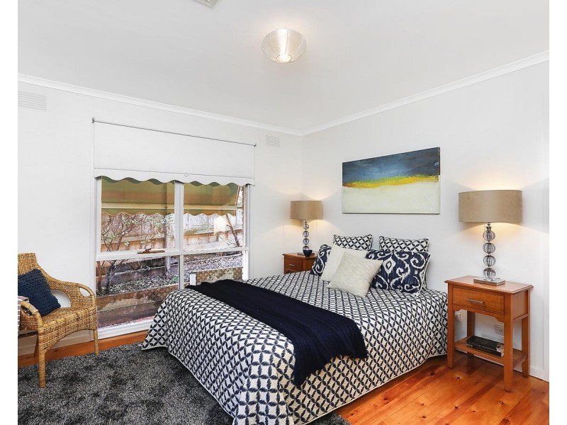 6 Yurana Court, St Helena VIC 3088