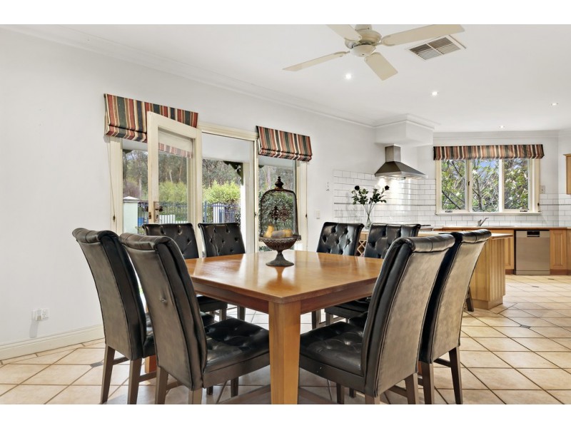 594 Yan Yean Road, Yarrambat VIC 3091