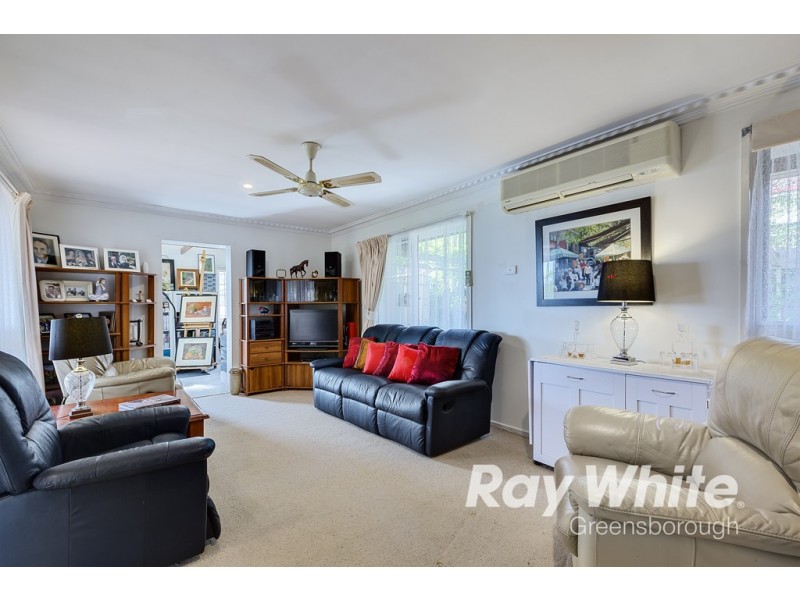 2/4 Hoban Avenue, Montmorency VIC 3094
