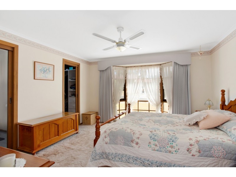 3 Moorside Rise, St Helena VIC 3088