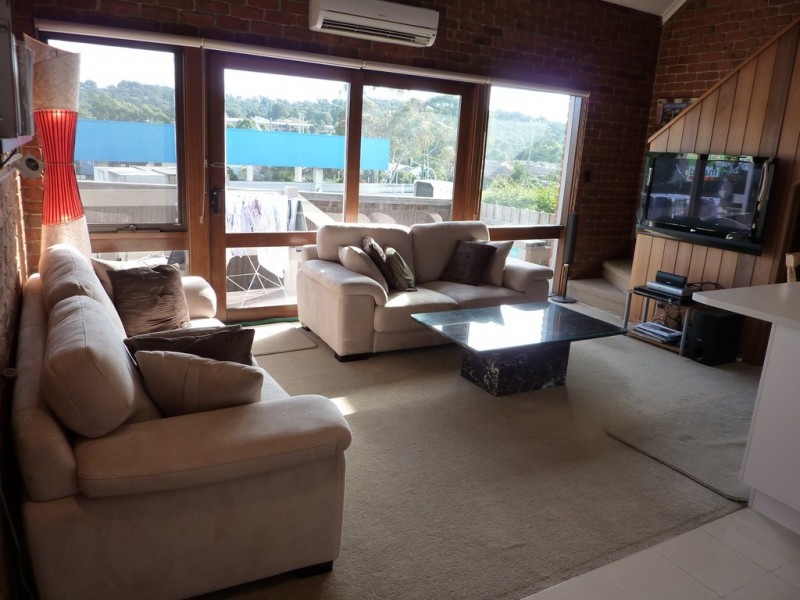 3/5-7 Luck Street, Eltham VIC 3095