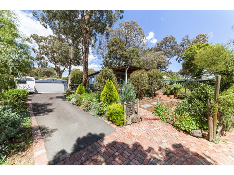 22a Baldwin Avenue, Montmorency VIC 3094