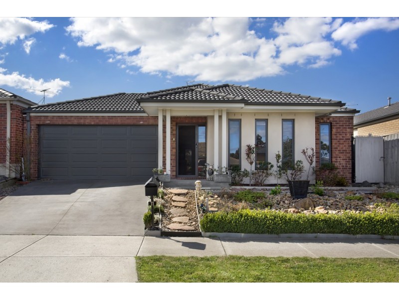 11 Starboard Drive, Doreen VIC 3754