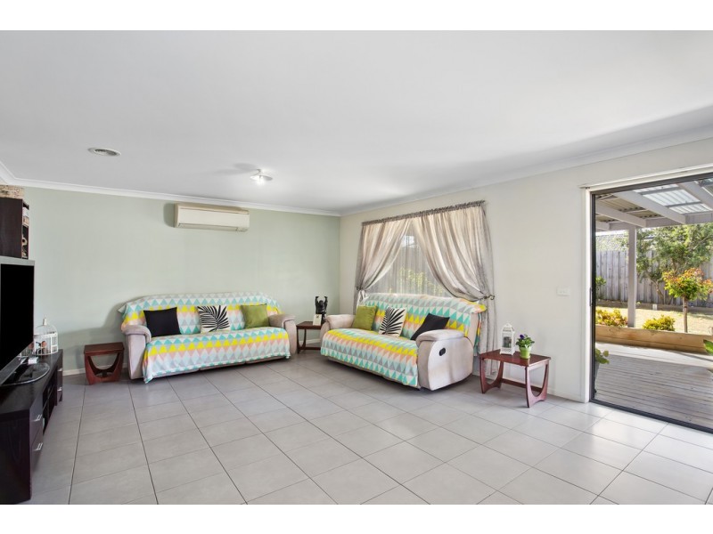 11 Starboard Drive, Doreen VIC 3754