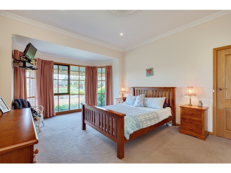 265 Chapel Lane, Doreen VIC 3754