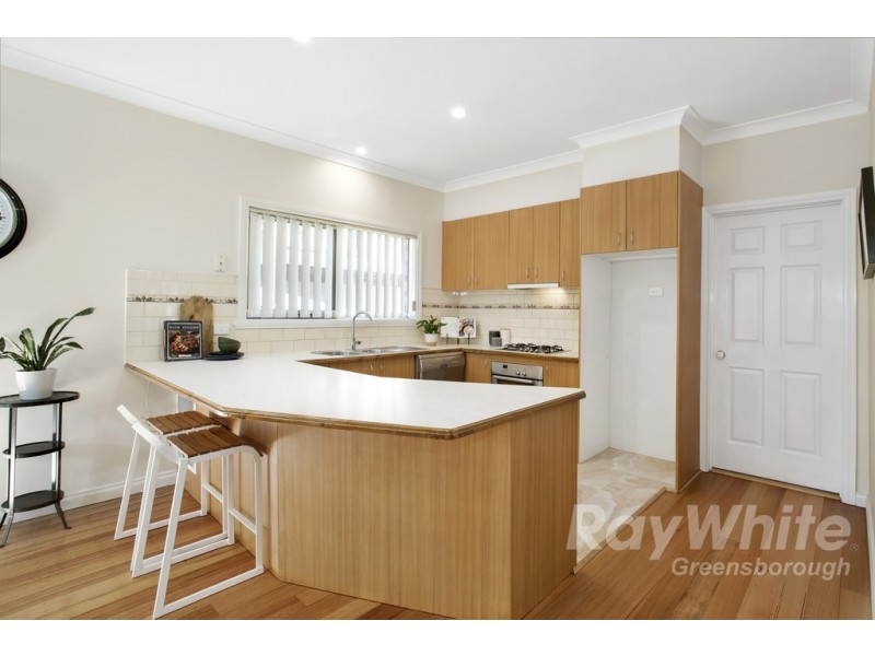 2/24 Railway Road, Briar Hill VIC 3088