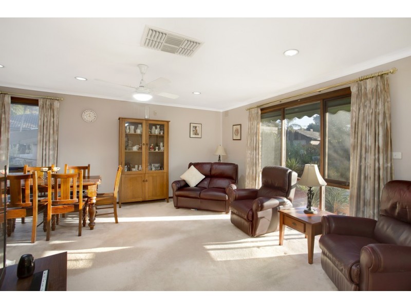 1 Hedline Place, Macleod VIC 3085