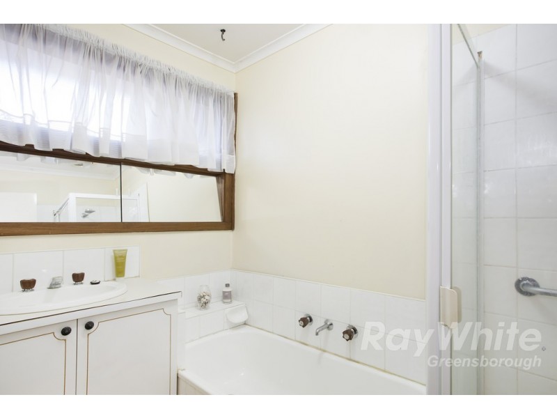 1 Hedline Place, Macleod VIC 3085