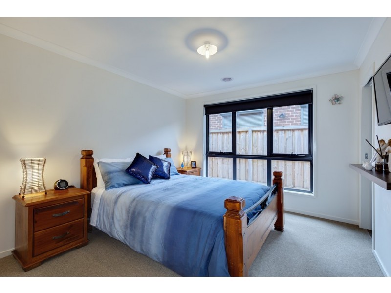 34 Sunstone Boulevard, Doreen VIC 3754