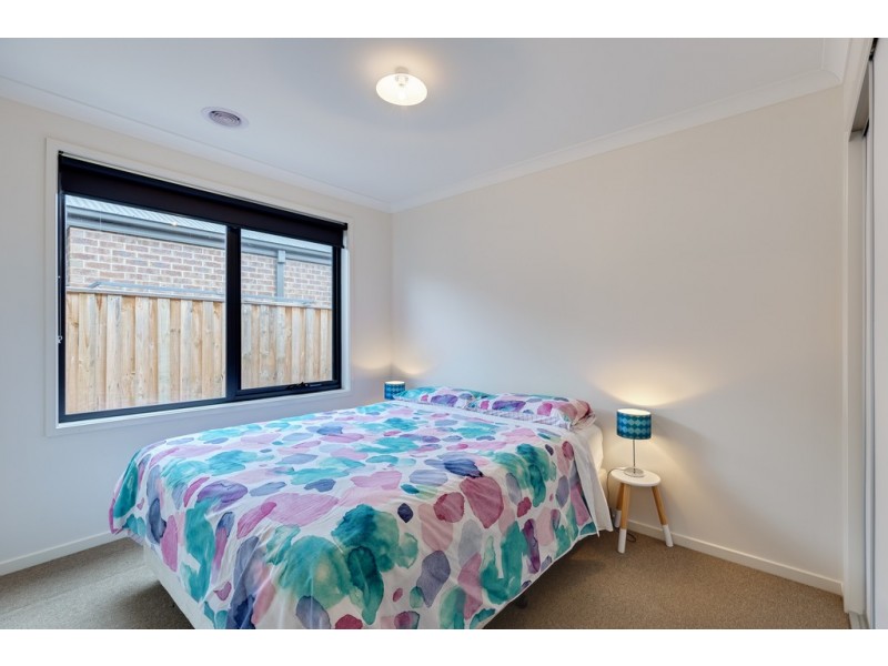 34 Sunstone Boulevard, Doreen VIC 3754