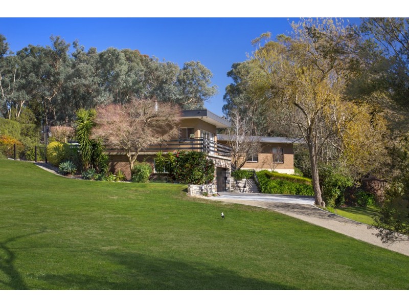 38A Research-Warrandyte Road, Research VIC 3095
