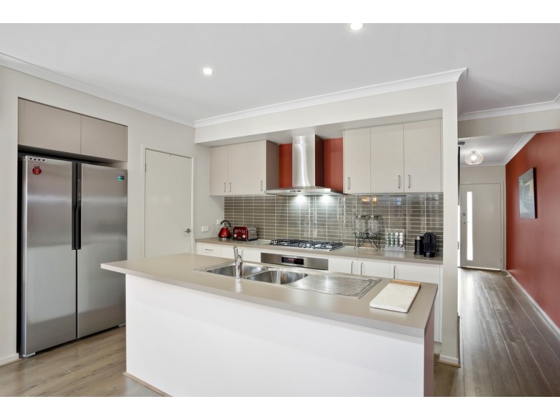 2 Recoil Drive, Doreen VIC 3754