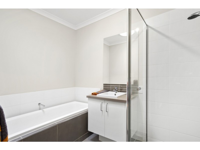 2 Recoil Drive, Doreen VIC 3754