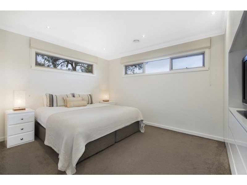 3/25 Vinter Avenue, Croydon VIC 3136