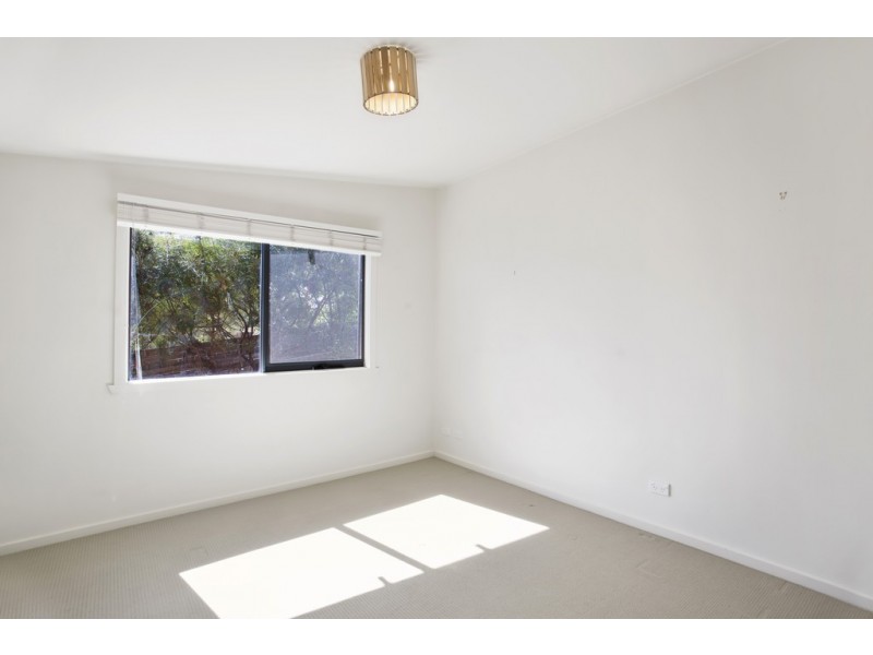 3/12 Graeme Avenue, Montmorency VIC 3094