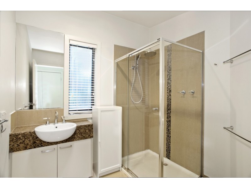 3/12 Graeme Avenue, Montmorency VIC 3094