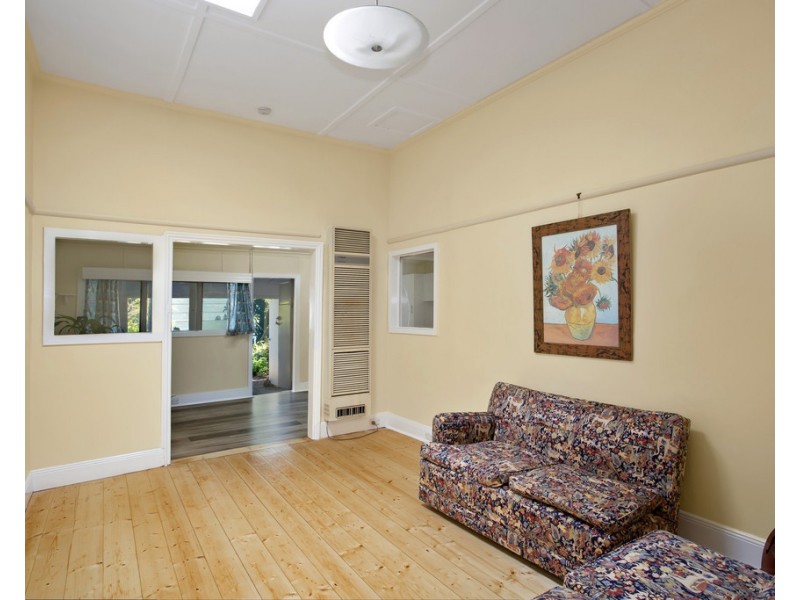 88 Laura Street, Brunswick VIC 3056