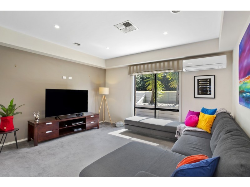 261 Cookes Road, Doreen VIC 3754