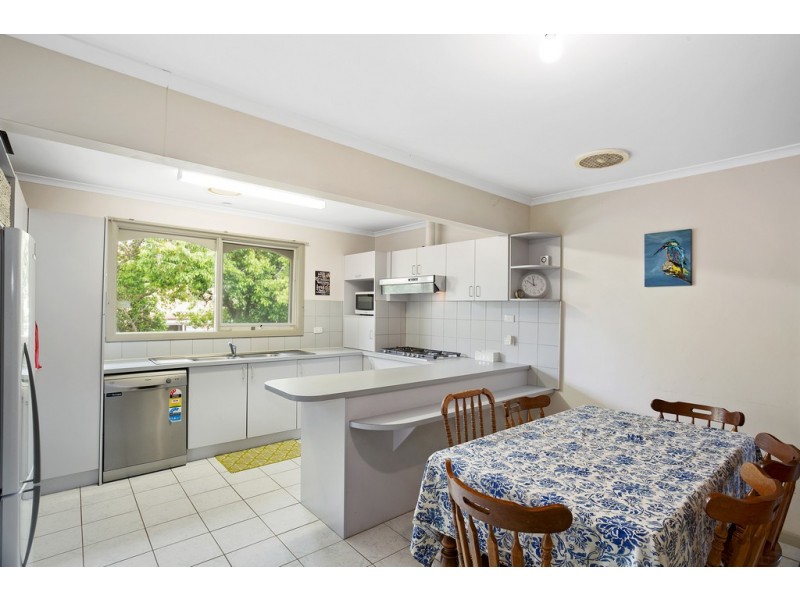 48 Narbethong Drive, Greensborough VIC 3088