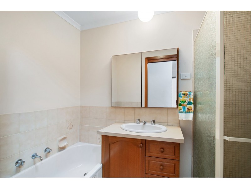 2/59 Greensborough Road, Macleod VIC 3085