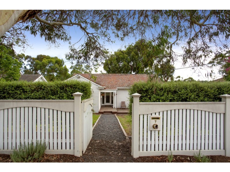 7 Donald Street, Greensborough VIC 3088