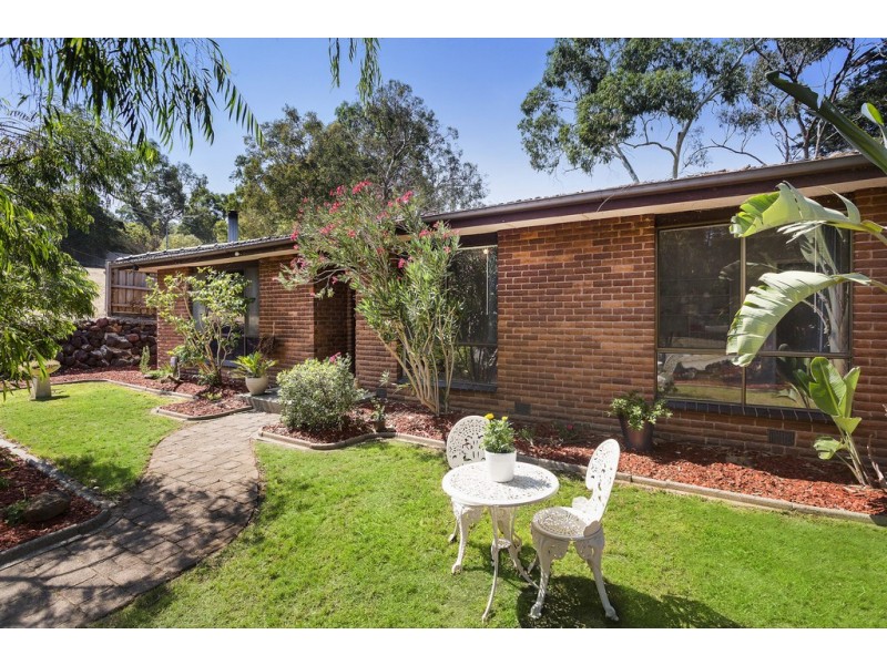 26 Toorac Drive, Briar Hill VIC 3088
