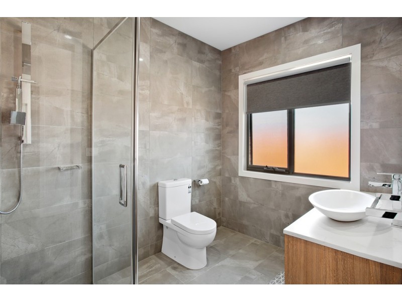 1/115 Messmate Street, Lalor VIC 3075