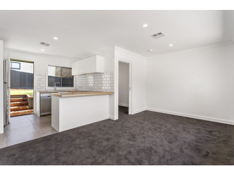 3/1-5 Porter Street, Briar Hill VIC 3088