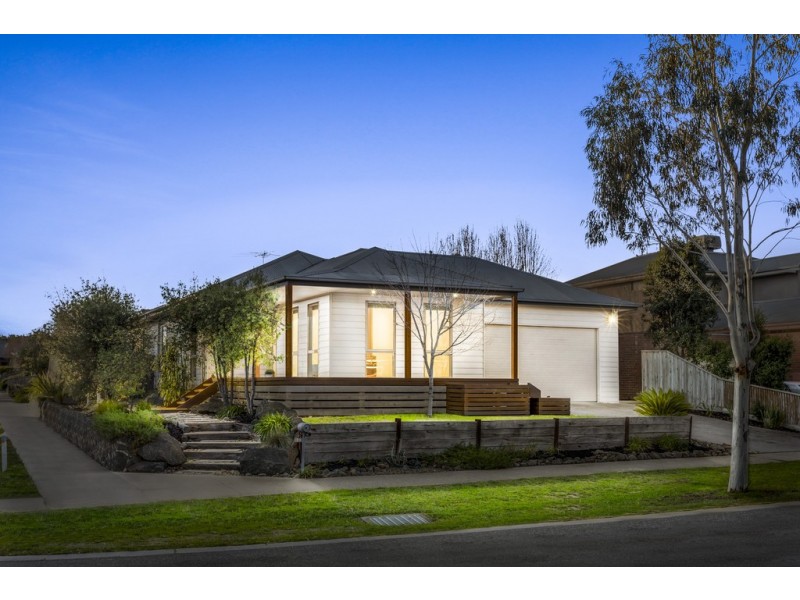 23 Downey Drive, Doreen VIC 3754