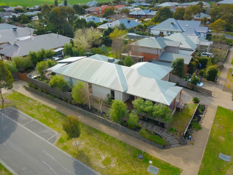 23 Downey Drive, Doreen VIC 3754