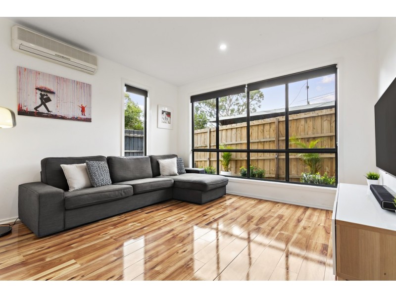 2/1 Rattray Road, Montmorency VIC 3094