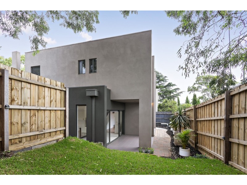 2/1 Rattray Road, Montmorency VIC 3094