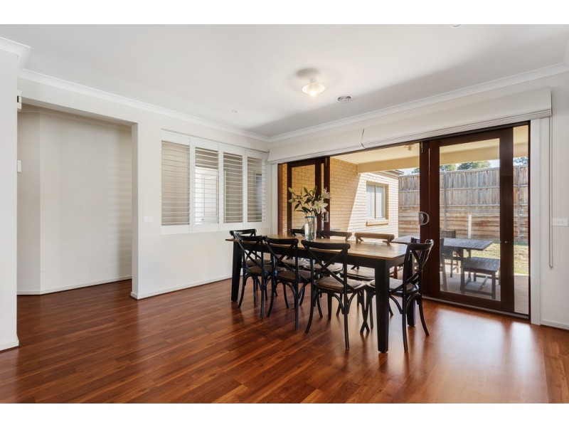 17 Pipers Lane, Mernda VIC 3754