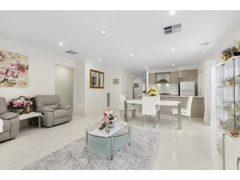 5 Corrimbla Avenue, Wollert VIC 3750