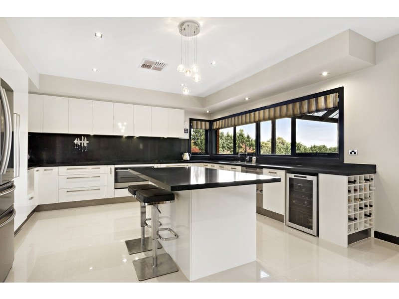 1 Jeffrey Drive, Yarrambat VIC 3091