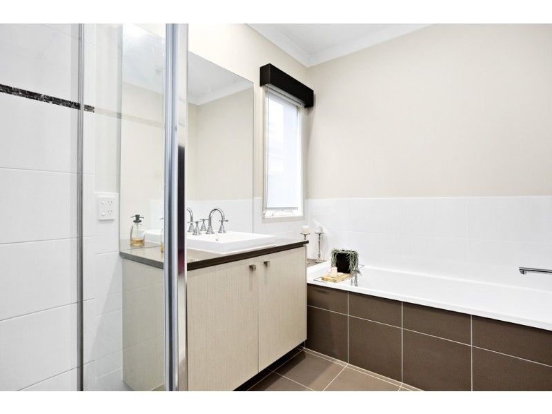 36 Borrack Crescent, Mernda VIC 3754