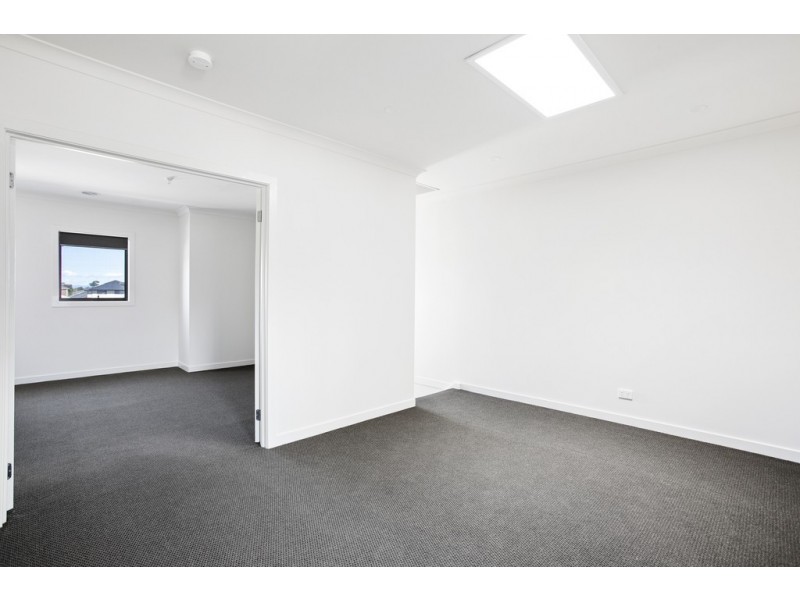 26 Lowe Drive, Doreen VIC 3754