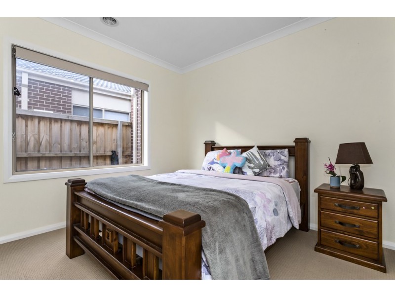 38 Adoquin Street, Doreen VIC 3754